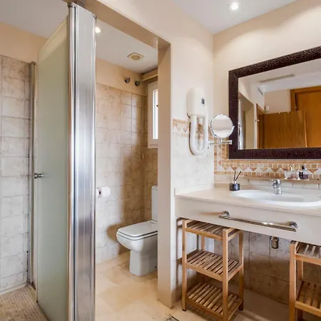 Penthouse With Jacuzzi By Costarentals - Ref 244 Appartement *