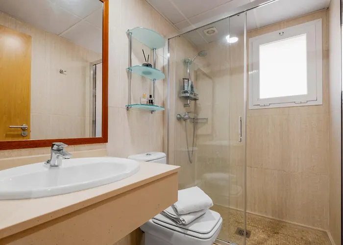 Penthouse With Jacuzzi By Costarentals - Ref 244