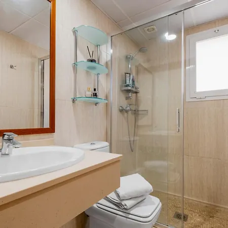 Penthouse With Jacuzzi By Costarentals - Ref 244