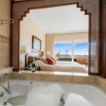 Penthouse With Jacuzzi By Costarentals - Ref 244 Апартаменты Фуэнхирола