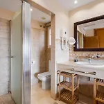 Penthouse With Jacuzzi By Costarentals - Ref 244 Appartamento *